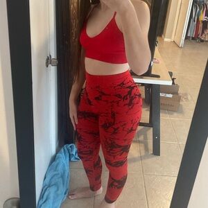 Women’s Red and Black Tie-Dye Active Leggings